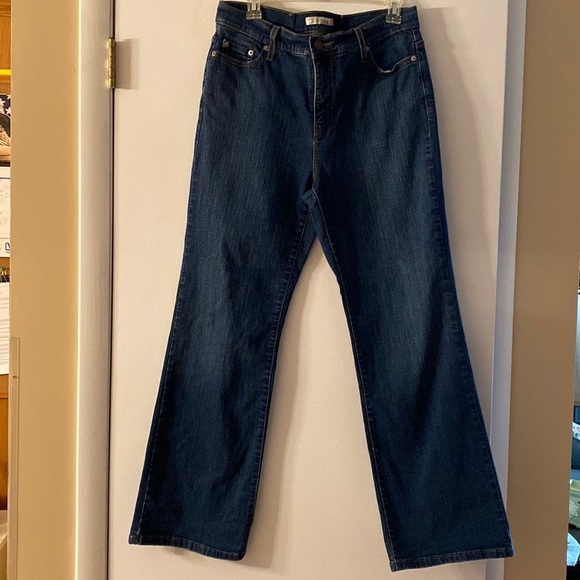 Levi’s 512 Perfectly Slimming Boot Cut Jeans 14 - Picture 1 of 13